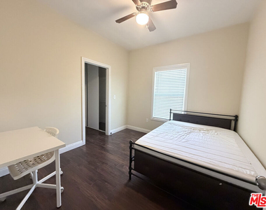 1254 W 37th Drive - Photo Thumbnail 6