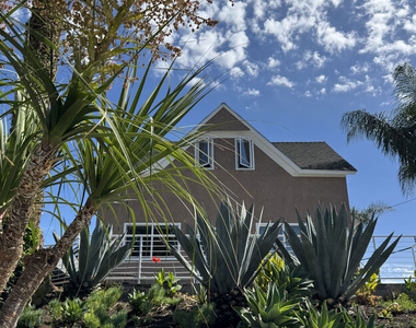 318 Parkman Avenue - Photo Thumbnail 2