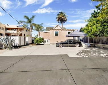 318 Parkman Avenue - Photo Thumbnail 13