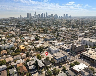 318 Parkman Avenue - Photo Thumbnail 30