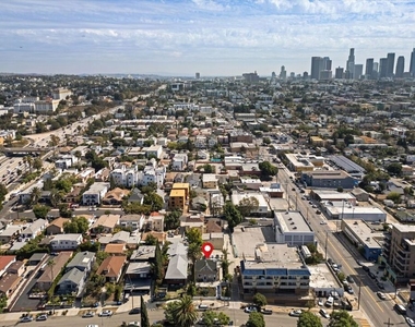 318 Parkman Avenue - Photo Thumbnail 27