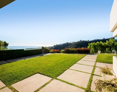 817 Enchanted Way - Photo Thumbnail 36