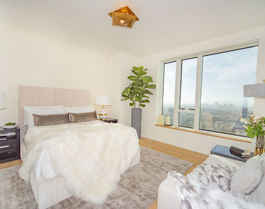889 Francisco Street - Photo Thumbnail 2