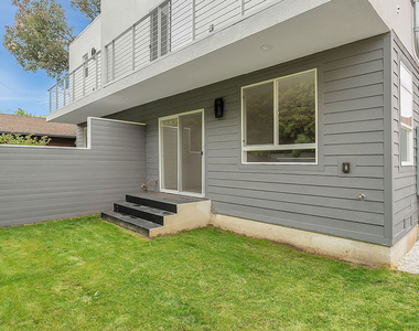 2211 6th Avenue - Photo Thumbnail 14