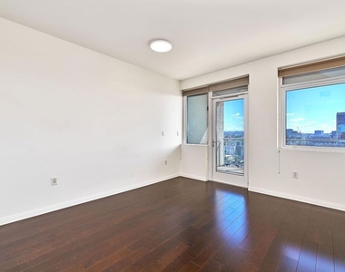 3785 Wilshire Boulevard - Photo Thumbnail 20
