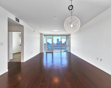 3785 Wilshire Boulevard - Photo Thumbnail 14