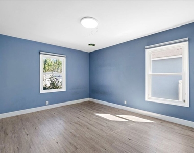2809 S Canfield Avenue - Photo Thumbnail 9