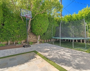 2809 S Canfield Avenue - Photo Thumbnail 20