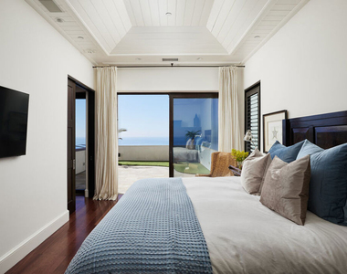 31 Bay Drive - Photo Thumbnail 29