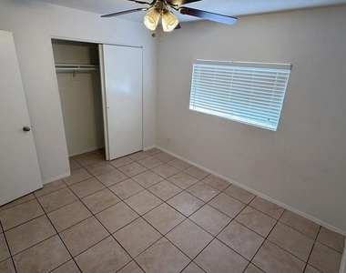 627 W 6th Ave - Photo Thumbnail 7