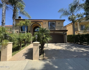 4960 Chimineas Avenue - Photo Thumbnail 1
