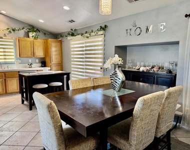 13539 Quinta Way - Photo Thumbnail 8