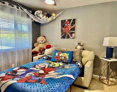 13539 Quinta Way - Photo Thumbnail 12