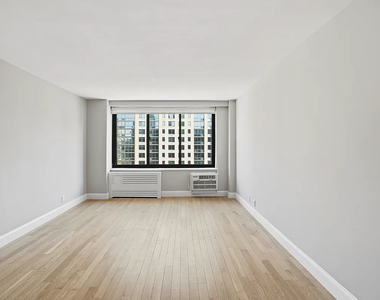 Flex 2 Bed Columbus Avenue - Photo Thumbnail 2