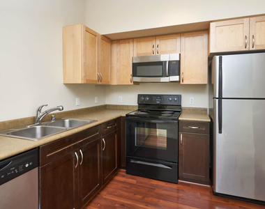 8102 161st Ave Ne - Photo Thumbnail 11