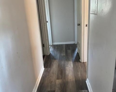 109 Caesar Lane - Photo Thumbnail 11