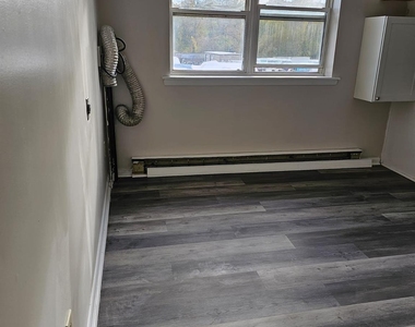 109 Caesar Lane - Photo Thumbnail 5