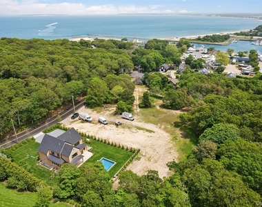 57 Newtown Road - Photo Thumbnail 18