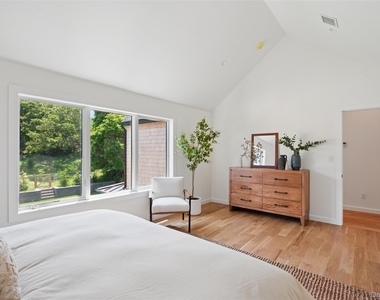 57 Newtown Road - Photo Thumbnail 9