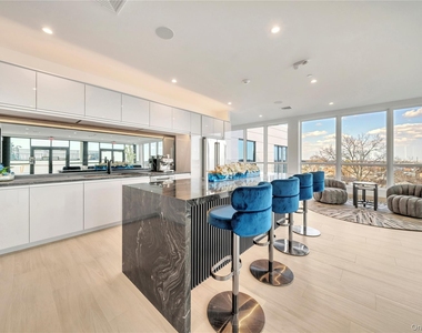 101 Searing Avenue - Photo Thumbnail 11