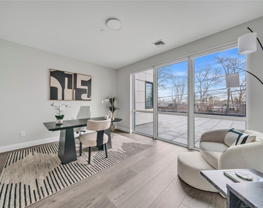 101 Searing Avenue - Photo Thumbnail 10