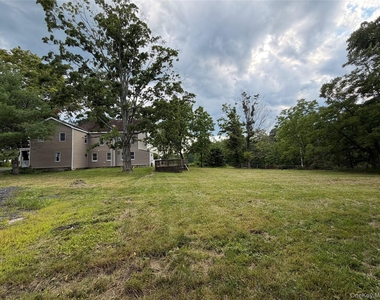 1445 Burlingham Road - Photo Thumbnail 28