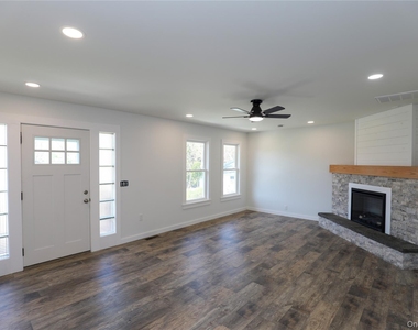 111 Zandhoek Road - Photo Thumbnail 5