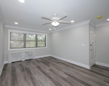 625 Tulip Avenue - Photo Thumbnail 2
