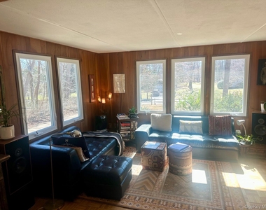 9 Johnston Road - Photo Thumbnail 4