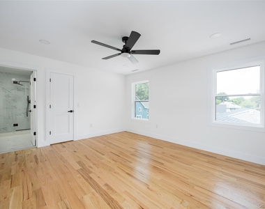 7441 S Broadway - Photo Thumbnail 19