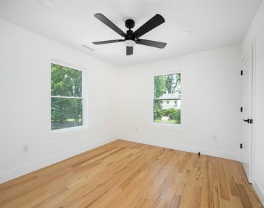 7441 S Broadway - Photo Thumbnail 25