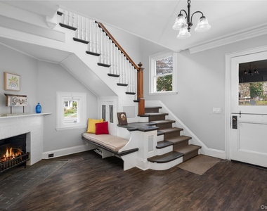 579 Broadway - Photo Thumbnail 13
