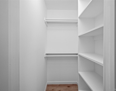 579 Broadway - Photo Thumbnail 9