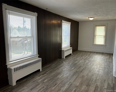 84 Orange Avenue - Photo Thumbnail 5