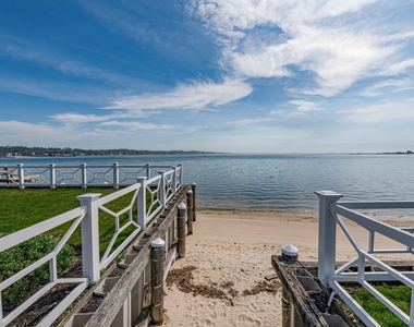49 Canoe Place Road - Photo Thumbnail 17