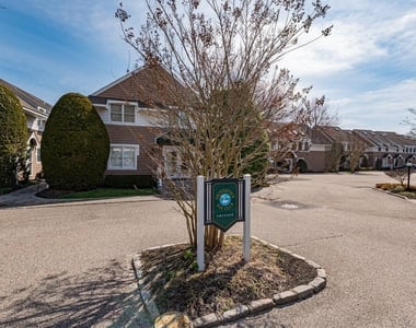 49 Canoe Place Road - Photo Thumbnail 1