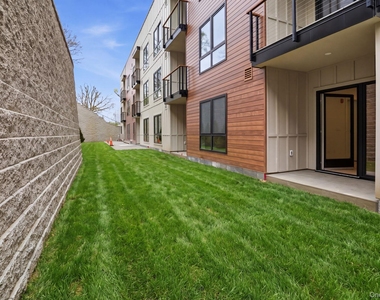 25 S Riverside Avenue - Photo Thumbnail 19