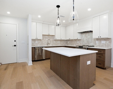 25 S Riverside Avenue - Photo Thumbnail 5