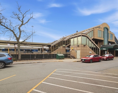 25 S Riverside Avenue - Photo Thumbnail 39