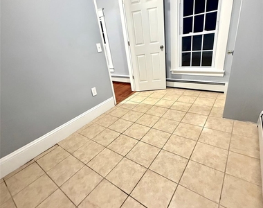 9 Arlington Place - Photo Thumbnail 6