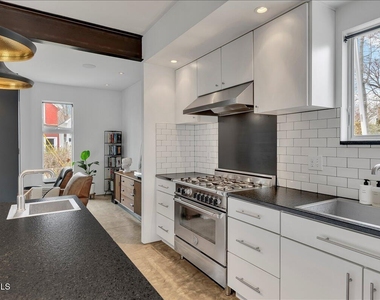 18 Granite Street - Photo Thumbnail 43