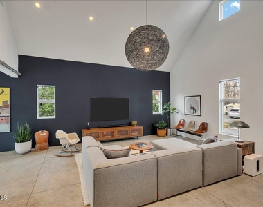 18 Granite Street - Photo Thumbnail 15