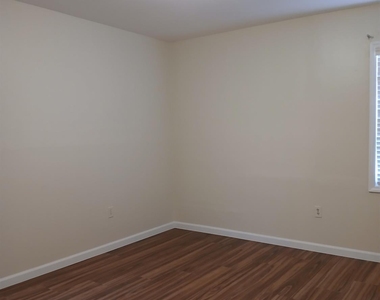 1 Tripplet Road - Photo Thumbnail 18