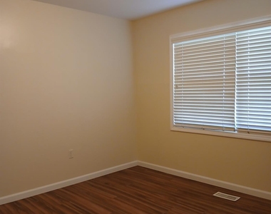 1 Tripplet Road - Photo Thumbnail 19