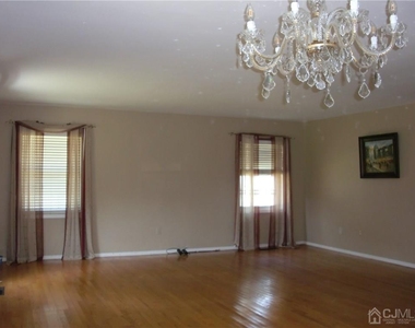 1 Tripplet Road - Photo Thumbnail 12
