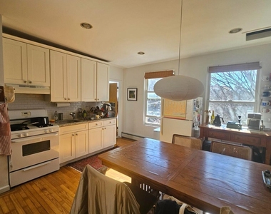 362 Carroll Street - Photo Thumbnail 4