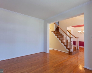 341 Bullskin Street - Photo Thumbnail 2