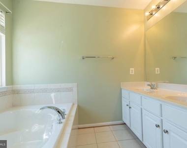 341 Bullskin Street - Photo Thumbnail 21
