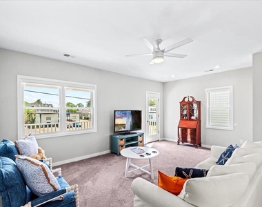 221 Wilder Avenue - Photo Thumbnail 9
