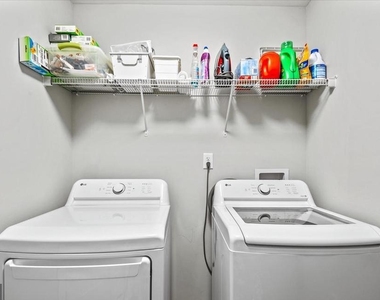 221 Wilder Avenue - Photo Thumbnail 24